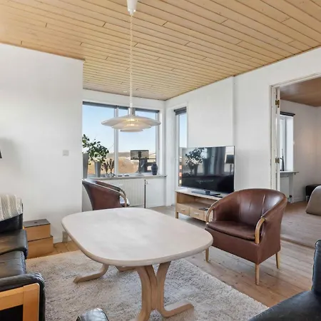 Villa Lovely Close To The Water *