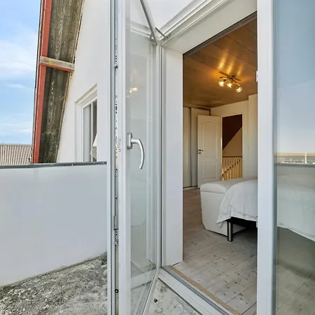 Villa Lovely Close To The Water *